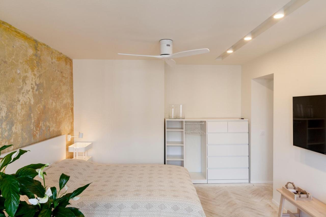 Uni Apartament Λοτζ Εξωτερικό φωτογραφία