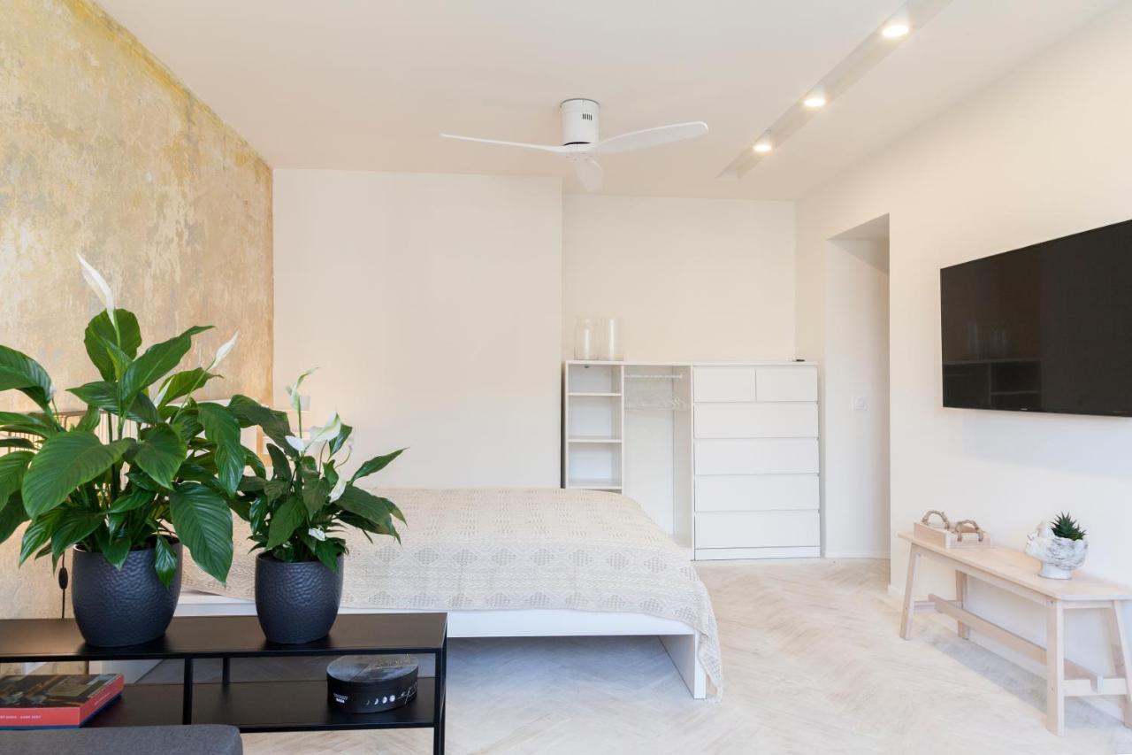 Uni Apartament Λοτζ Εξωτερικό φωτογραφία